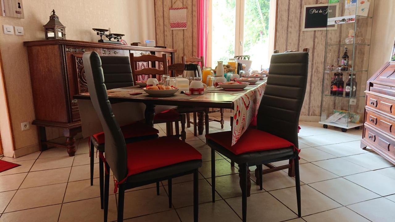 Les Chambres Du Relais Liettres Esterno foto